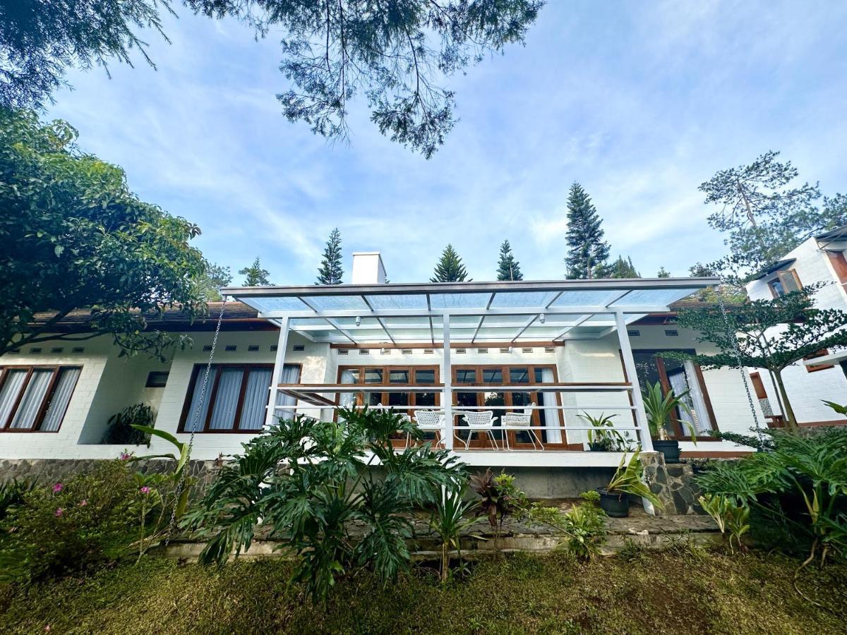 Villa Putih Le Cordon Bandung Zewnętrze zdjęcie